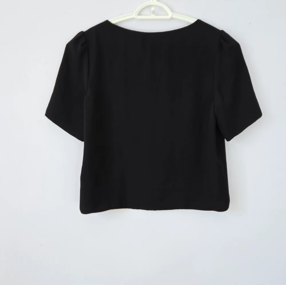 Babaton Randy Blouse - Picture 2 of 4